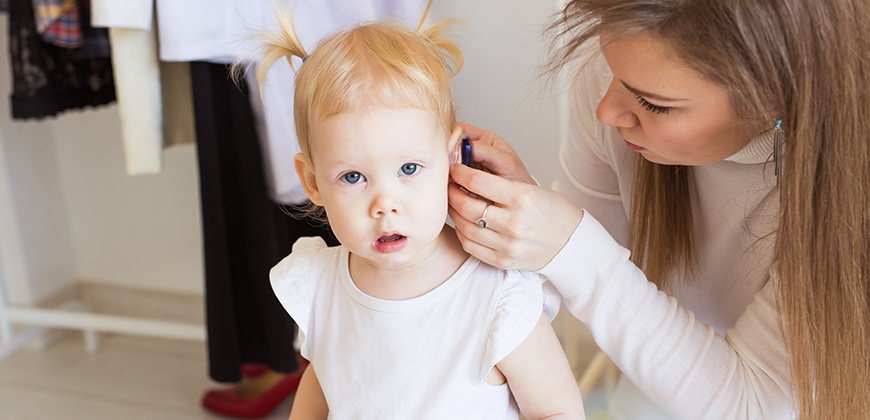 Como saber se meu filho tem deficiência auditiva?