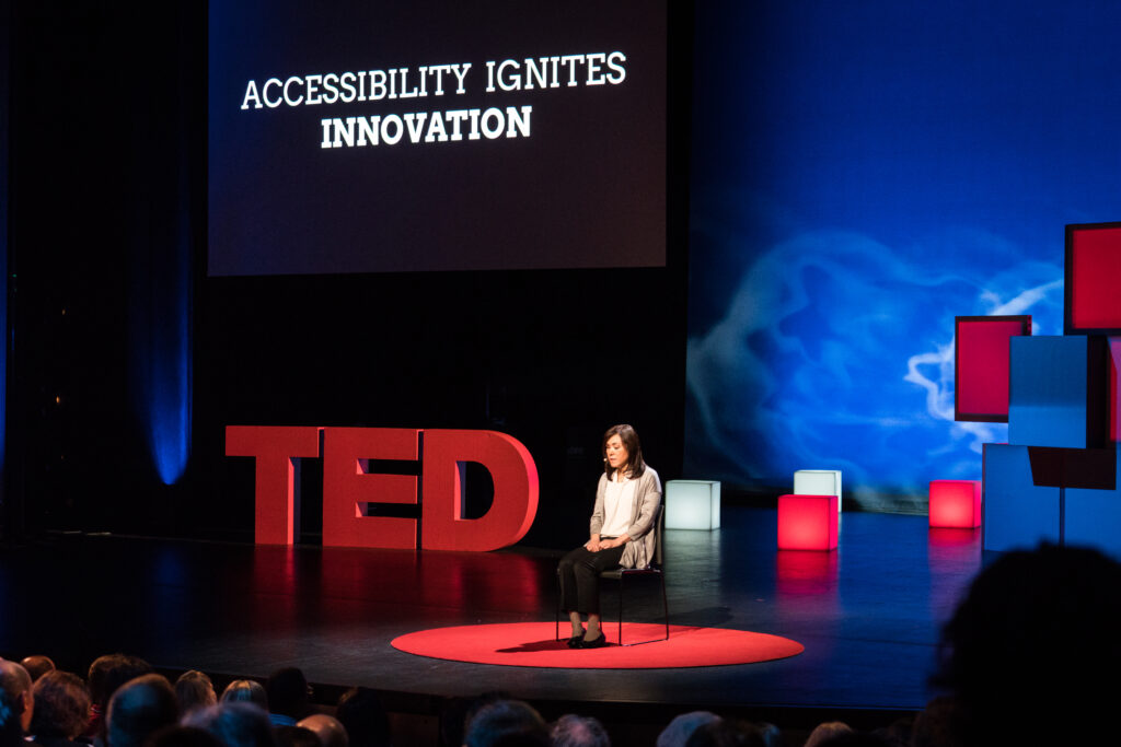 Tecnologias emergentes para pessoas com deficiência visual - TED Talk de Chieko Asakawa chieko asakawa at tedibm